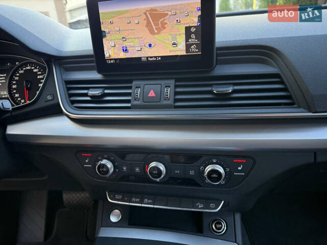 Зеленый Ауди Ку 5, объемом двигателя 2 л и пробегом 179 тыс. км за 29600 $, фото 17 на Automoto.ua