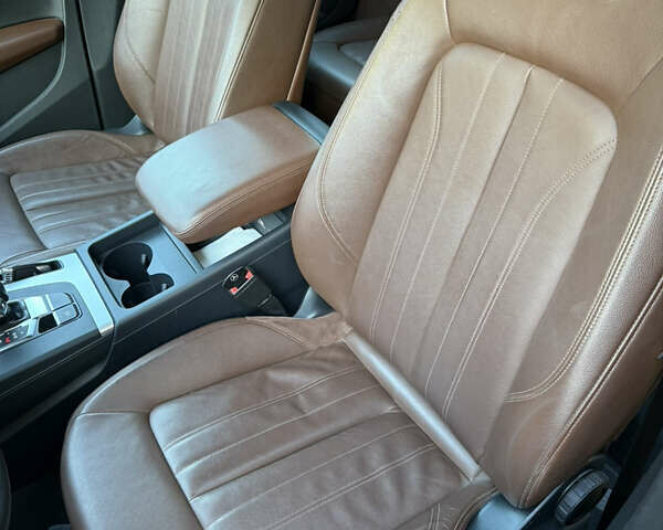 Зеленый Ауди Ку 5, объемом двигателя 2 л и пробегом 179 тыс. км за 29600 $, фото 25 на Automoto.ua