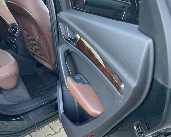 Зеленый Ауди Ку 5, объемом двигателя 2 л и пробегом 37 тыс. км за 27000 $, фото 36 на Automoto.ua