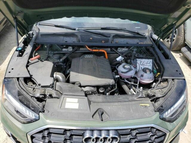 Зелений Ауді Ку 5, об'ємом двигуна 2 л та пробігом 29 тис. км за 19500 $, фото 11 на Automoto.ua
