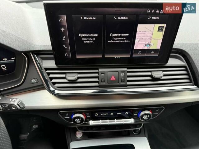 Зелений Ауді Ку 5, об'ємом двигуна 1.97 л та пробігом 41 тис. км за 59990 $, фото 66 на Automoto.ua