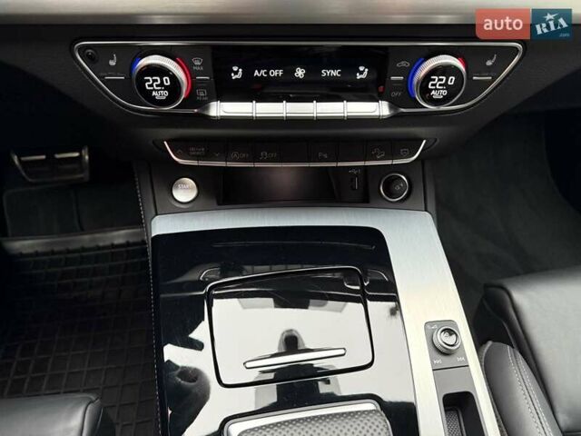 Зелений Ауді Ку 5, об'ємом двигуна 1.97 л та пробігом 41 тис. км за 59990 $, фото 67 на Automoto.ua