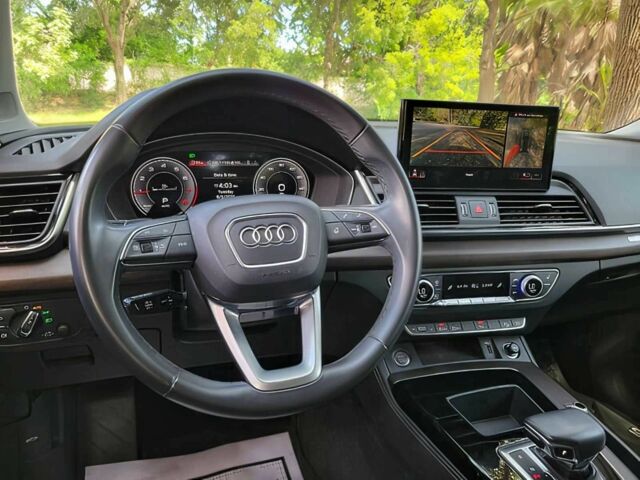 Зелений Ауді Ку 5, об'ємом двигуна 2 л та пробігом 14 тис. км за 10900 $, фото 9 на Automoto.ua