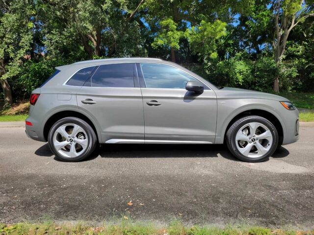 Зелений Ауді Ку 5, об'ємом двигуна 2 л та пробігом 14 тис. км за 10900 $, фото 7 на Automoto.ua