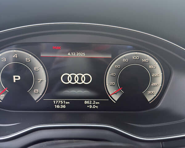 Зеленый Ауди Ку 5, объемом двигателя 2 л и пробегом 17 тыс. км за 35000 $, фото 10 на Automoto.ua