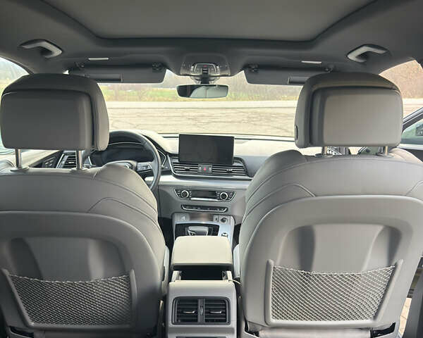 Зеленый Ауди Ку 5, объемом двигателя 2 л и пробегом 17 тыс. км за 35000 $, фото 14 на Automoto.ua