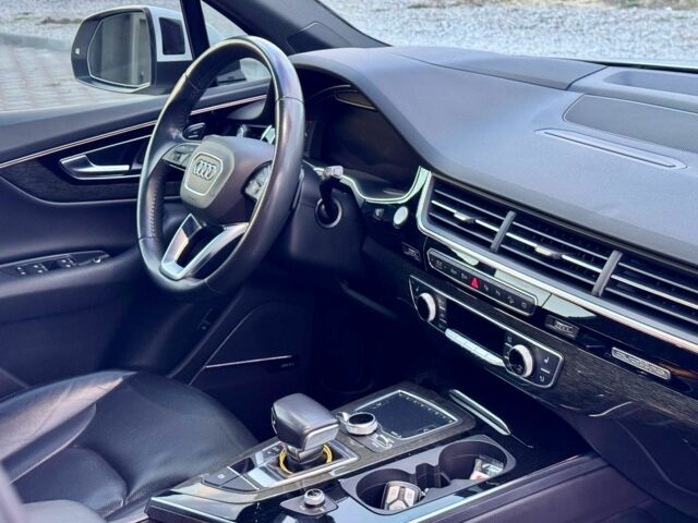 Белый Ауди Ку 7, объемом двигателя 3 л и пробегом 145 тыс. км за 36000 $, фото 14 на Automoto.ua