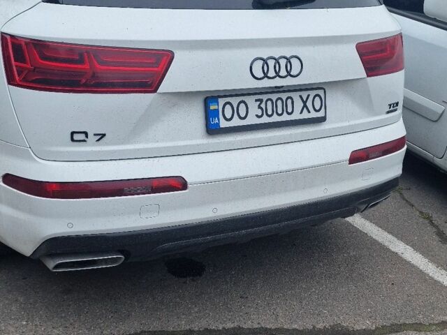 Білий Ауді Ку 7, об'ємом двигуна 3 л та пробігом 160 тис. км за 38000 $, фото 6 на Automoto.ua