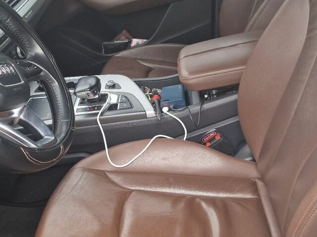 Білий Ауді Ку 7, об'ємом двигуна 3 л та пробігом 160 тис. км за 38000 $, фото 11 на Automoto.ua