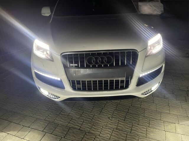 Белый Ауди Ку 7, объемом двигателя 3 л и пробегом 200 тыс. км за 6384 $, фото 6 на Automoto.ua
