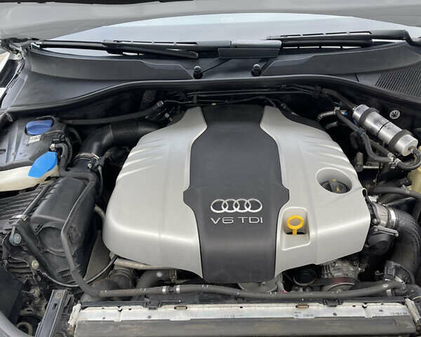 Белый Ауди Ку 7, объемом двигателя 3 л и пробегом 214 тыс. км за 14800 $, фото 17 на Automoto.ua