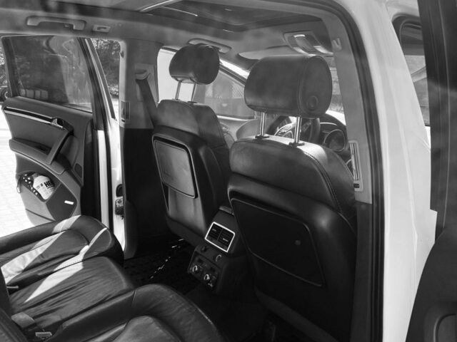 Білий Ауді Ку 7, об'ємом двигуна 3 л та пробігом 300 тис. км за 10300 $, фото 7 на Automoto.ua