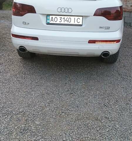 Белый Ауди Ку 7, объемом двигателя 3 л и пробегом 340 тыс. км за 11000 $, фото 4 на Automoto.ua