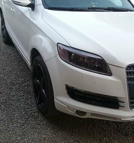 Белый Ауди Ку 7, объемом двигателя 3 л и пробегом 340 тыс. км за 11000 $, фото 1 на Automoto.ua