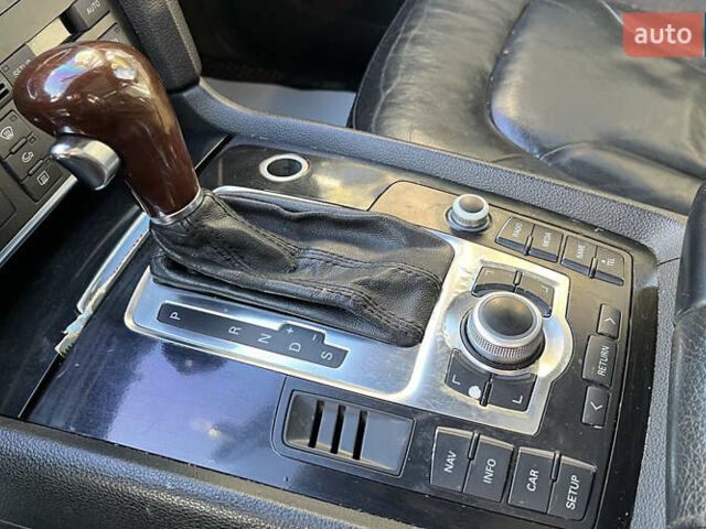 Білий Ауді Ку 7, об'ємом двигуна 2.97 л та пробігом 309 тис. км за 10000 $, фото 11 на Automoto.ua