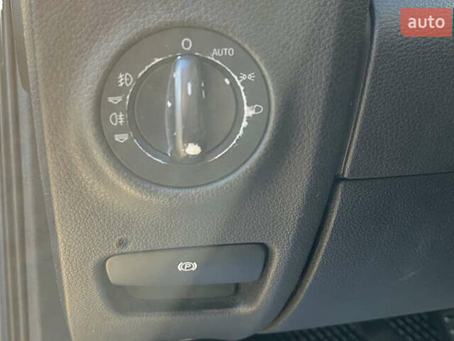 Білий Ауді Ку 7, об'ємом двигуна 2.97 л та пробігом 309 тис. км за 10000 $, фото 12 на Automoto.ua