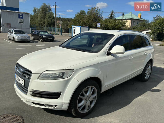 Білий Ауді Ку 7, об'ємом двигуна 4.2 л та пробігом 246 тис. км за 9900 $, фото 4 на Automoto.ua