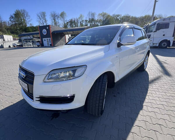 Белый Ауди Ку 7, объемом двигателя 2.97 л и пробегом 300 тыс. км за 13800 $, фото 22 на Automoto.ua