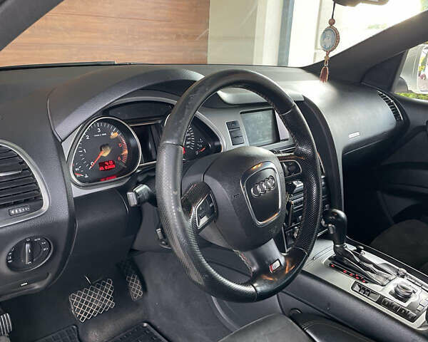 Білий Ауді Ку 7, об'ємом двигуна 3 л та пробігом 320 тис. км за 14500 $, фото 2 на Automoto.ua