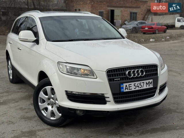 Білий Ауді Ку 7, об'ємом двигуна 2.97 л та пробігом 380 тис. км за 10800 $, фото 1 на Automoto.ua