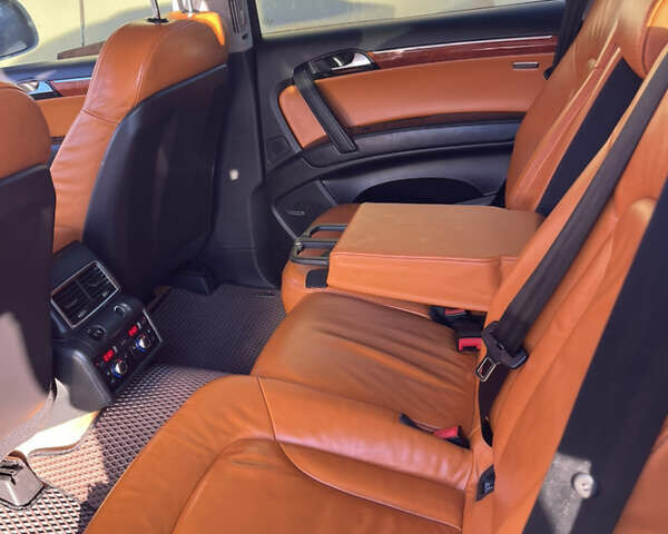 Білий Ауді Ку 7, об'ємом двигуна 4.2 л та пробігом 265 тис. км за 20500 $, фото 18 на Automoto.ua
