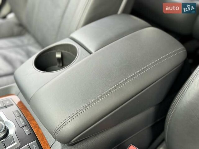 Білий Ауді Ку 7, об'ємом двигуна 3 л та пробігом 159 тис. км за 16500 $, фото 35 на Automoto.ua