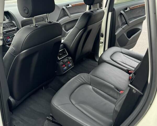 Білий Ауді Ку 7, об'ємом двигуна 3 л та пробігом 159 тис. км за 16500 $, фото 50 на Automoto.ua