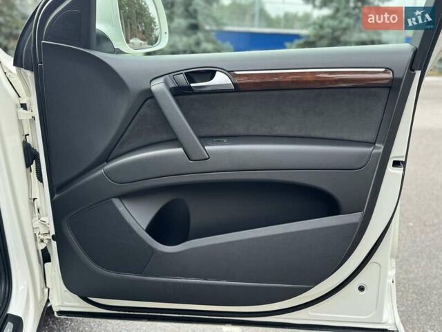 Білий Ауді Ку 7, об'ємом двигуна 3 л та пробігом 159 тис. км за 16500 $, фото 59 на Automoto.ua