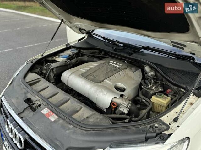 Білий Ауді Ку 7, об'ємом двигуна 3 л та пробігом 159 тис. км за 16500 $, фото 23 на Automoto.ua