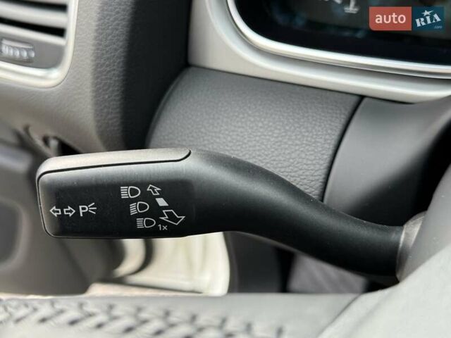 Білий Ауді Ку 7, об'ємом двигуна 3 л та пробігом 159 тис. км за 16500 $, фото 39 на Automoto.ua