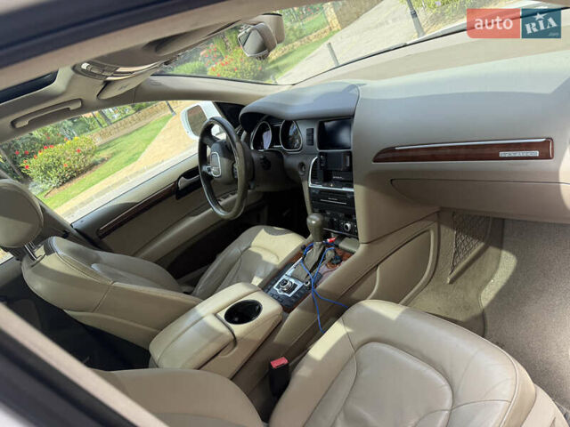 Белый Ауди Ку 7, объемом двигателя 3 л и пробегом 220 тыс. км за 15000 $, фото 9 на Automoto.ua