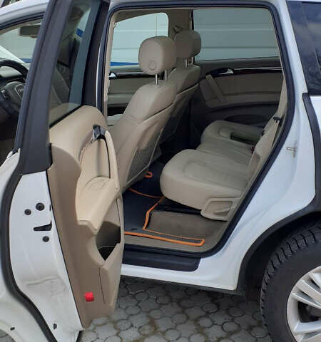 Білий Ауді Ку 7, об'ємом двигуна 3 л та пробігом 214 тис. км за 13500 $, фото 65 на Automoto.ua