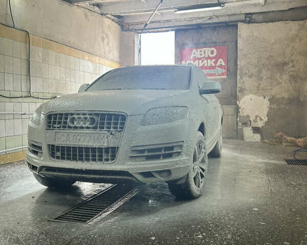 Белый Ауди Ку 7, объемом двигателя 2.97 л и пробегом 256 тыс. км за 17200 $, фото 19 на Automoto.ua