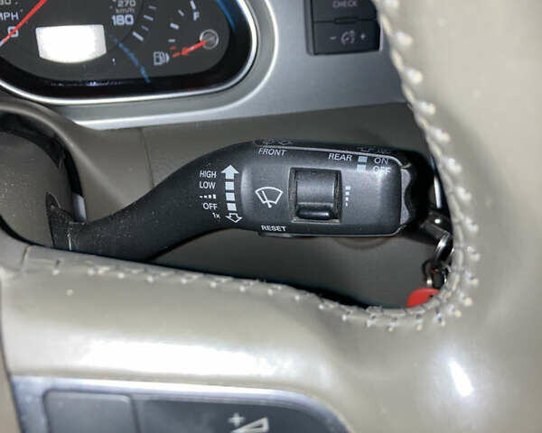 Білий Ауді Ку 7, об'ємом двигуна 3 л та пробігом 214 тис. км за 13500 $, фото 42 на Automoto.ua