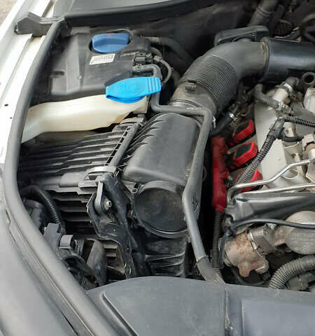 Білий Ауді Ку 7, об'ємом двигуна 3 л та пробігом 214 тис. км за 13500 $, фото 73 на Automoto.ua