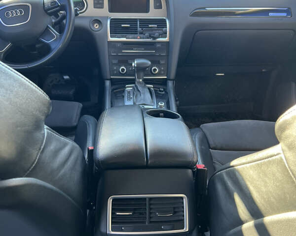 Білий Ауді Ку 7, об'ємом двигуна 2.99 л та пробігом 246 тис. км за 16200 $, фото 25 на Automoto.ua