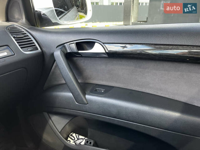 Белый Ауди Ку 7, объемом двигателя 2.97 л и пробегом 301 тыс. км за 16999 $, фото 34 на Automoto.ua