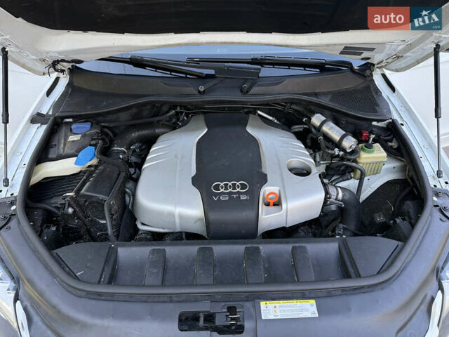 Белый Ауди Ку 7, объемом двигателя 2.97 л и пробегом 350 тыс. км за 17800 $, фото 14 на Automoto.ua