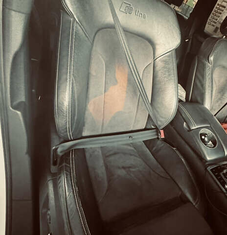 Белый Ауди Ку 7, объемом двигателя 2.97 л и пробегом 350 тыс. км за 17800 $, фото 19 на Automoto.ua