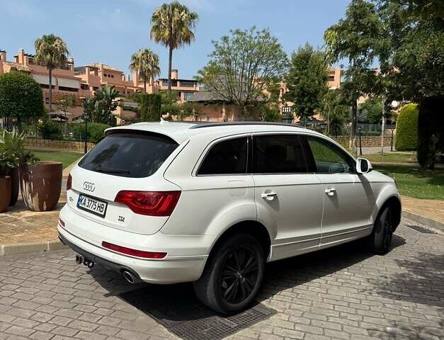 Белый Ауди Ку 7, объемом двигателя 3 л и пробегом 220 тыс. км за 15000 $, фото 4 на Automoto.ua