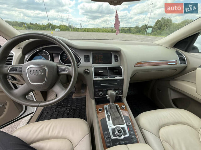 Белый Ауди Ку 7, объемом двигателя 3 л и пробегом 269 тыс. км за 15499 $, фото 10 на Automoto.ua