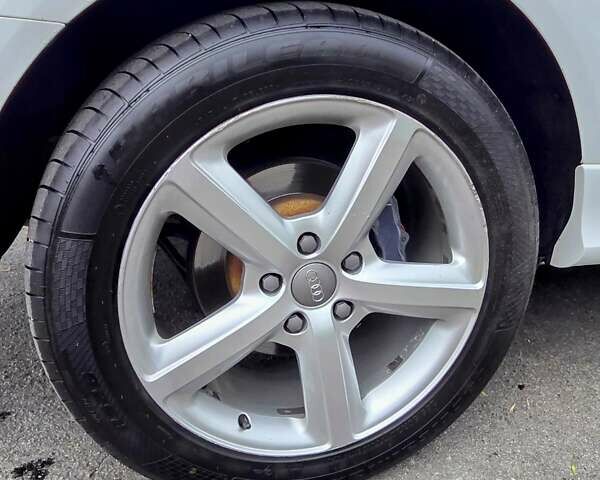 Білий Ауді Ку 7, об'ємом двигуна 2.97 л та пробігом 257 тис. км за 16700 $, фото 28 на Automoto.ua