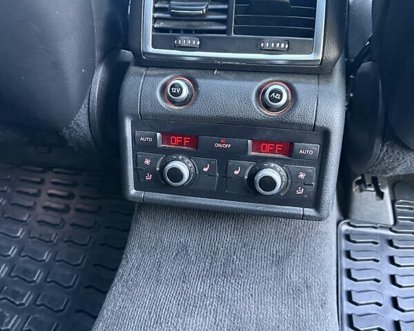 Белый Ауди Ку 7, объемом двигателя 2.97 л и пробегом 350 тыс. км за 17800 $, фото 25 на Automoto.ua