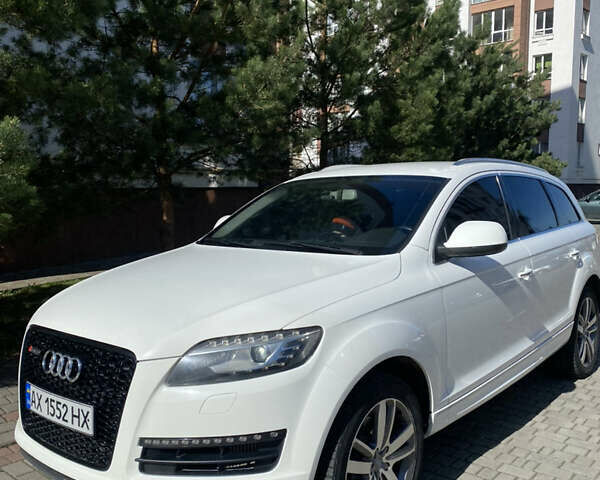 Білий Ауді Ку 7, об'ємом двигуна 2.99 л та пробігом 246 тис. км за 16200 $, фото 19 на Automoto.ua