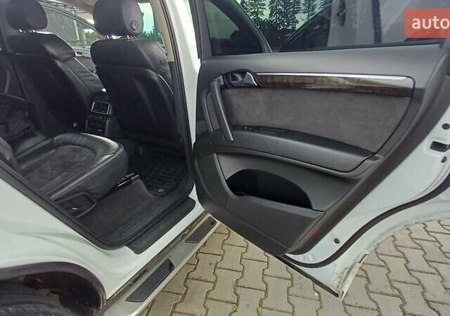 Белый Ауди Ку 7, объемом двигателя 2.97 л и пробегом 250 тыс. км за 17600 $, фото 27 на Automoto.ua