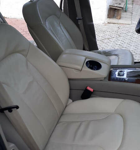 Білий Ауді Ку 7, об'ємом двигуна 3 л та пробігом 214 тис. км за 13500 $, фото 60 на Automoto.ua