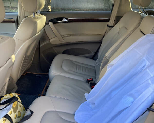 Білий Ауді Ку 7, об'ємом двигуна 3 л та пробігом 214 тис. км за 13500 $, фото 20 на Automoto.ua