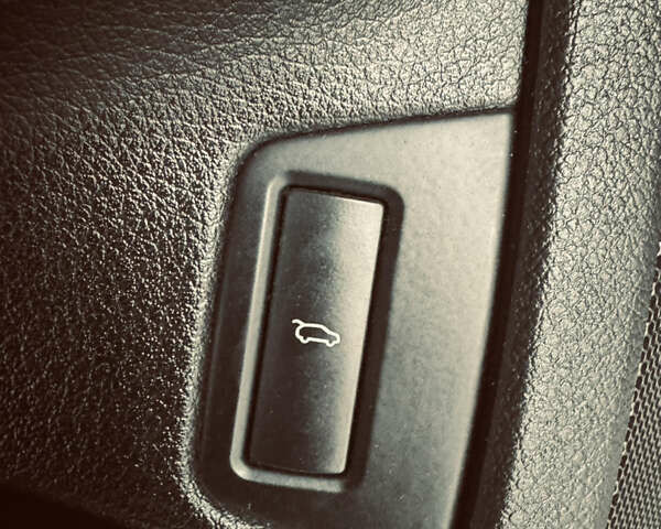 Белый Ауди Ку 7, объемом двигателя 2.97 л и пробегом 350 тыс. км за 17800 $, фото 37 на Automoto.ua