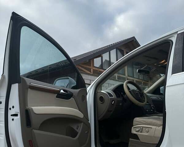 Белый Ауди Ку 7, объемом двигателя 3 л и пробегом 327 тыс. км за 17100 $, фото 47 на Automoto.ua