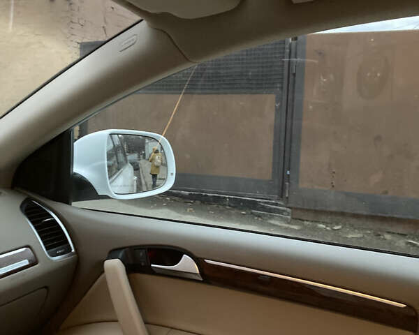 Білий Ауді Ку 7, об'ємом двигуна 3 л та пробігом 214 тис. км за 13500 $, фото 53 на Automoto.ua